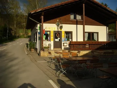 internationaler-campingplatz-naabtalpielenhofen-pielenhofen-bei-regensburg-aj0fk