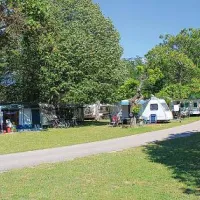 camping-chamarges-drme-bmoat