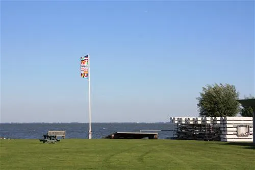 camping-strandbad-edam-edam-nqyzv