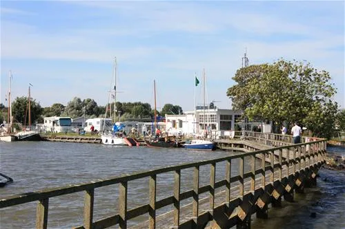 camping-strandbad-edam-edam-sy3b1