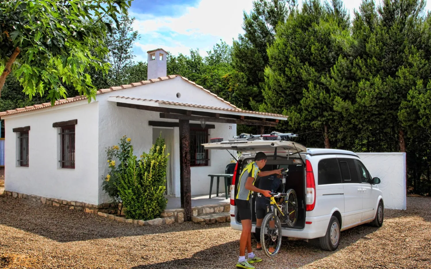 lake-caspe-camping-zaragoza-v3qir