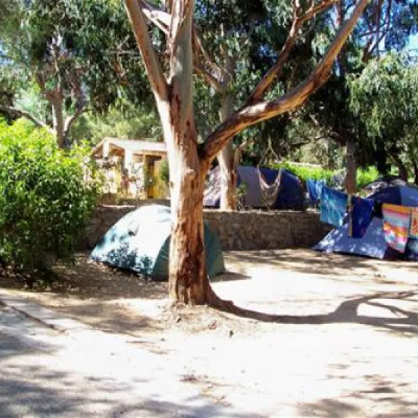 camping-bodri-corbara-f7q0x