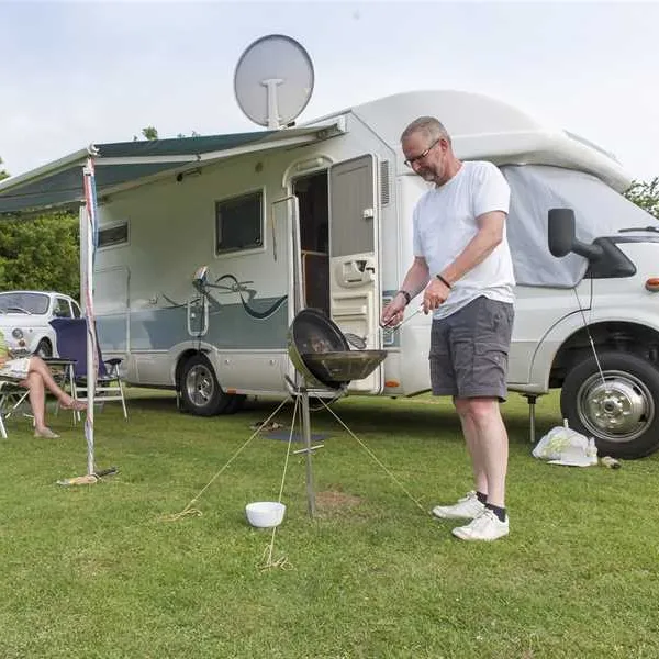 canterbury-club-site-bekesbourne-khstj