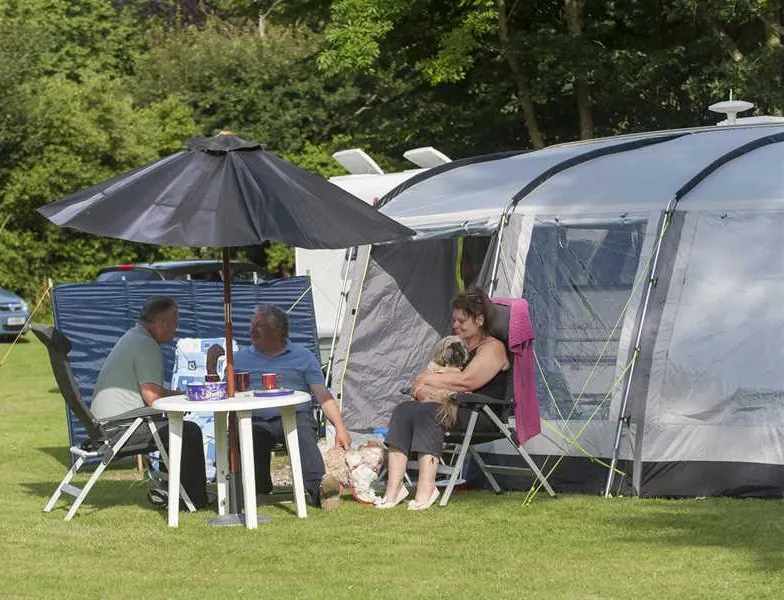 canterbury-club-site-bekesbourne-llqgp