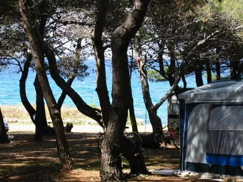camping-porat-ugljan--susica-aiiiy