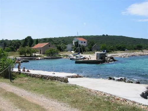 camping-porat-ugljan--susica-o0qia