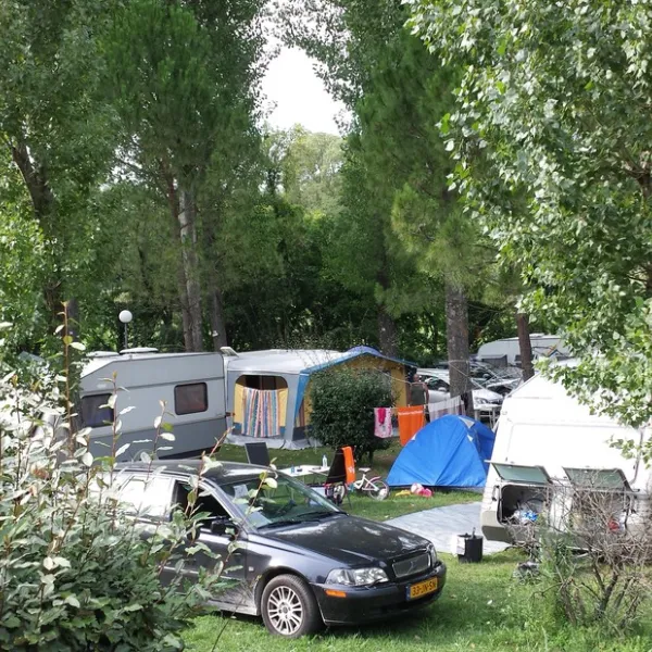 camping-le-graniers-monoblet-i7pd5