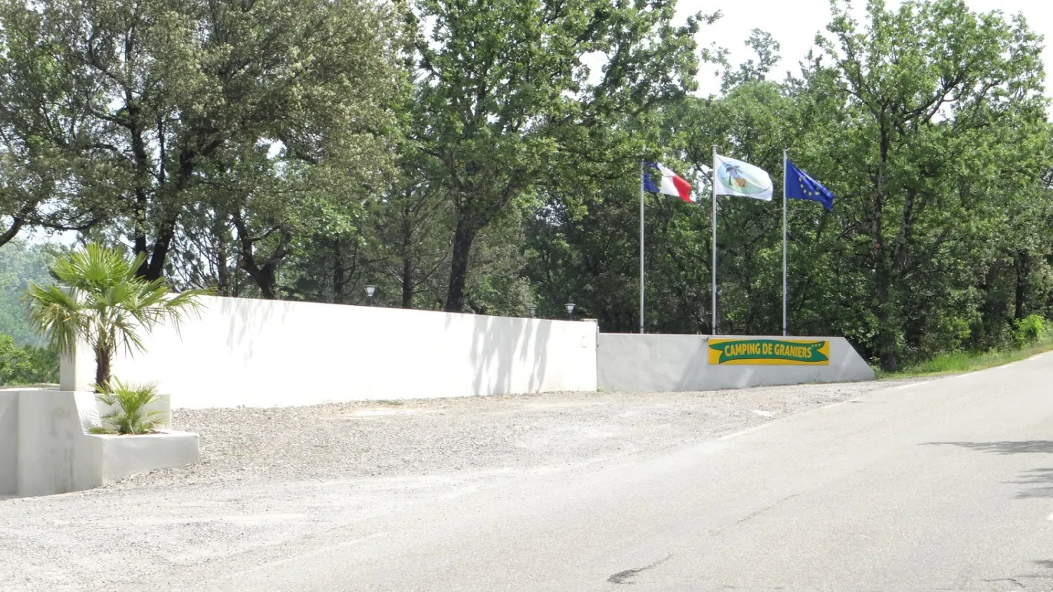 camping-le-graniers-monoblet-xs83h
