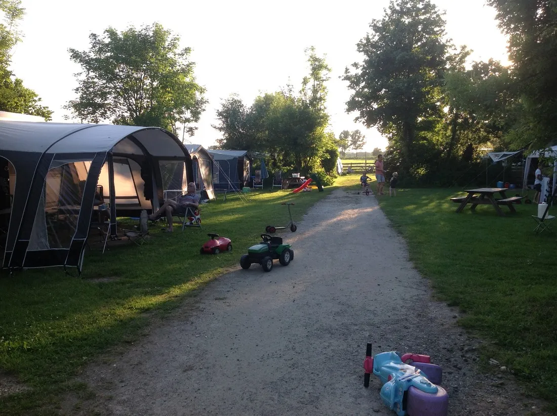 camping-kaasboerderij-rustdam-zoeterwoude-cvce5
