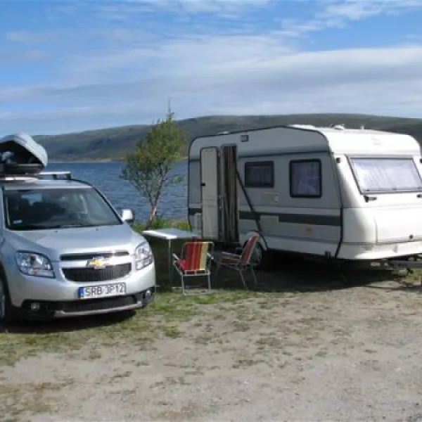 olderfjord-hotel-russenes-camping-as-russenes-fjihm