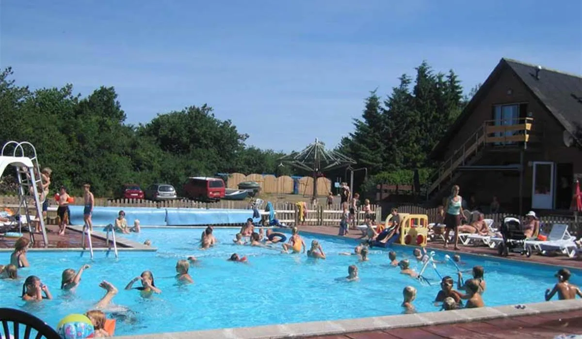 sandkaas-familiecamping-allinge-1h3ri