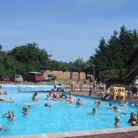 sandkaas-familiecamping-allinge-1h3ri