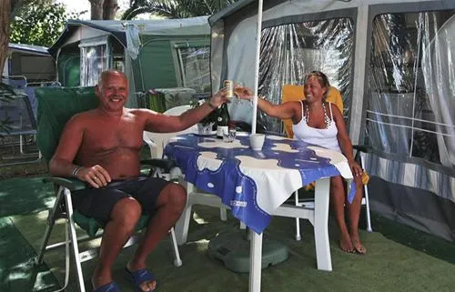 camping-la-torre-del-sol-montroig-del-camp-bqtx8