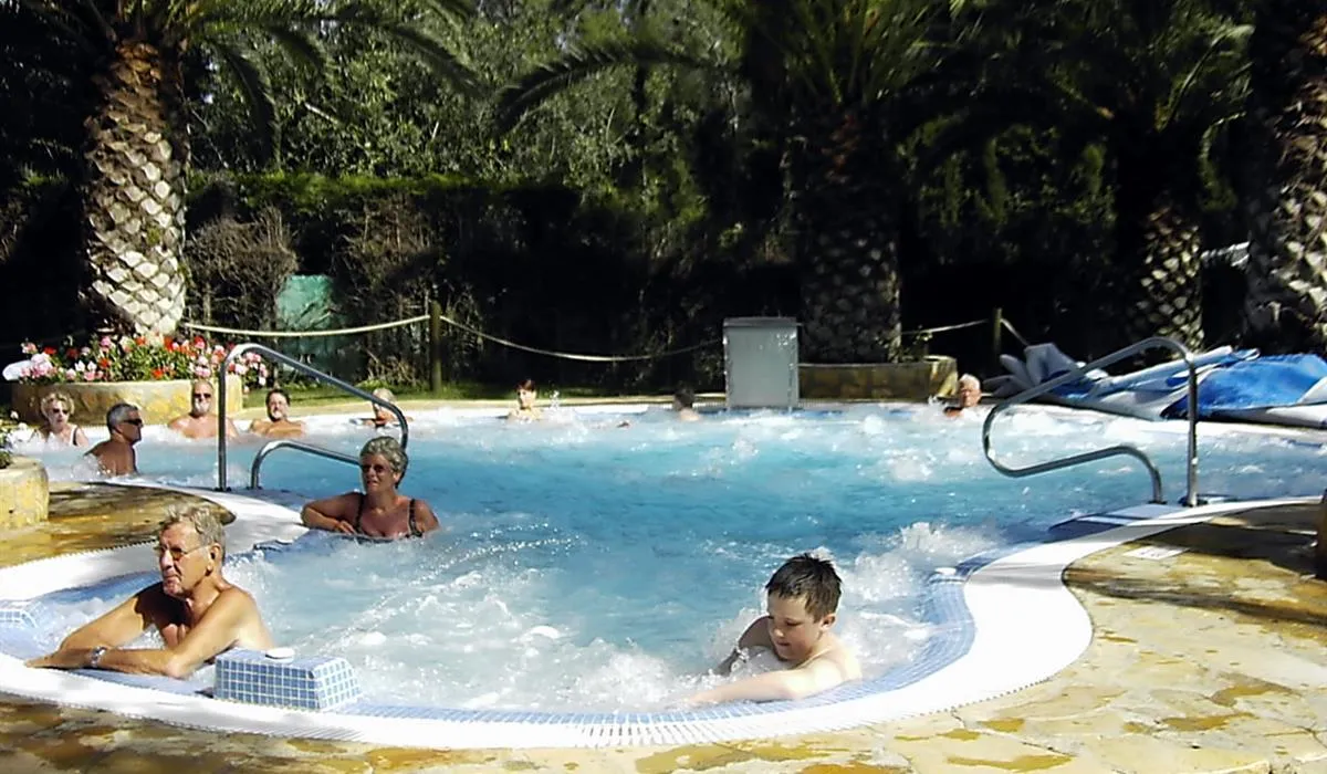 camping-la-torre-del-sol-montroig-del-camp-l2y0d