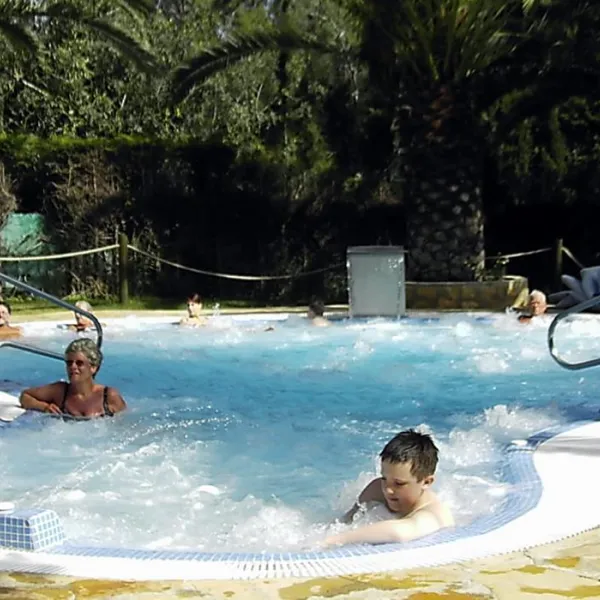 camping-la-torre-del-sol-montroig-del-camp-l2y0d