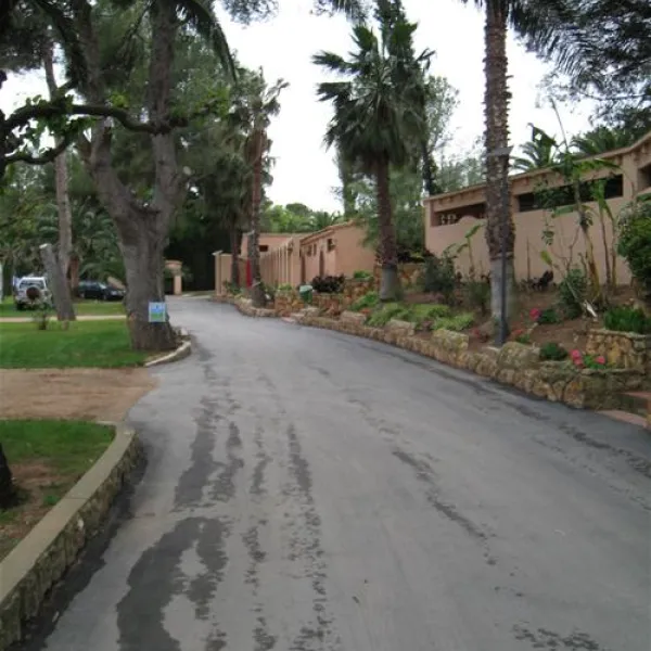 camping-la-torre-del-sol-montroig-del-camp-rfkq1