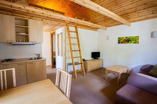 roosta-holiday-village-elbikulbck-9ehqj