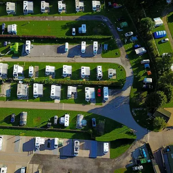 laneside-caravan-park-hope-jbovm