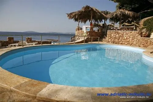 camp-adriatic-orebic-rvyuw