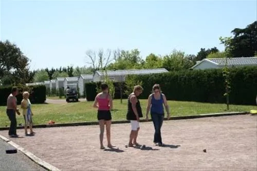 camping-flower-du-golf-saint-jean-de-la-rivire-rrgwt