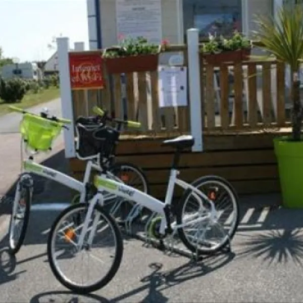 camping-flower-du-golf-saint-jean-de-la-rivire-zkuyw