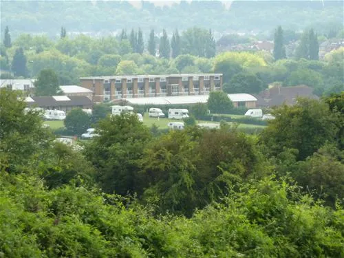 camping-and-caravanning-club-site-salisbury-salisbury-uomsu