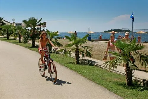 camping-zelena-laguna-porec-0uxyi