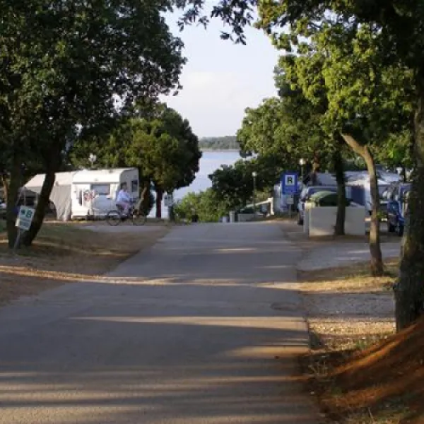 camping-zelena-laguna-porec-4d55r