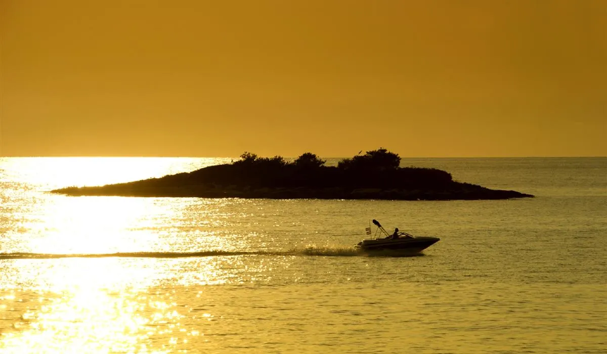 camping-zelena-laguna-porec-f9y81