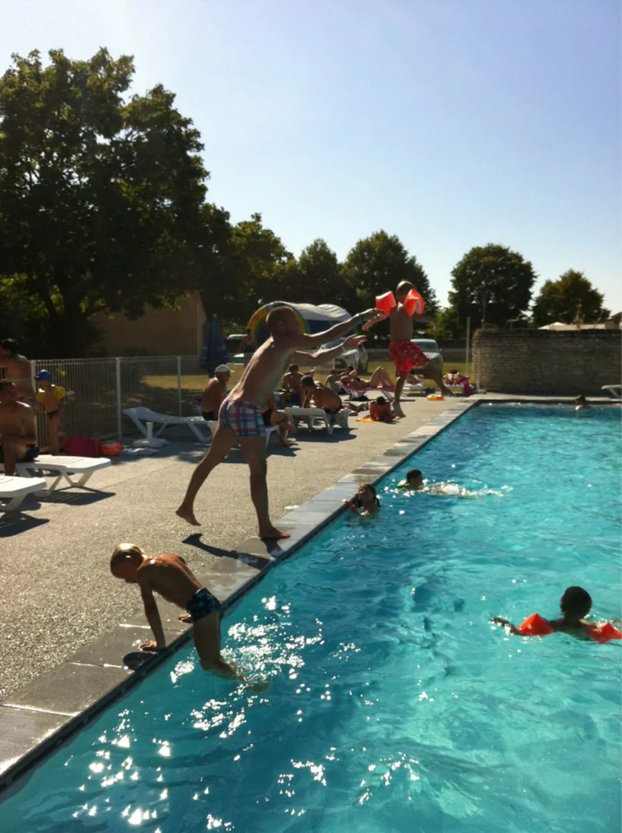 flower-camping-bel-air-la-flotte-en-r-xvz2p