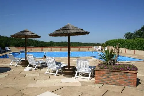 camping-domaine-saintlaurent-montferrand-nsakp