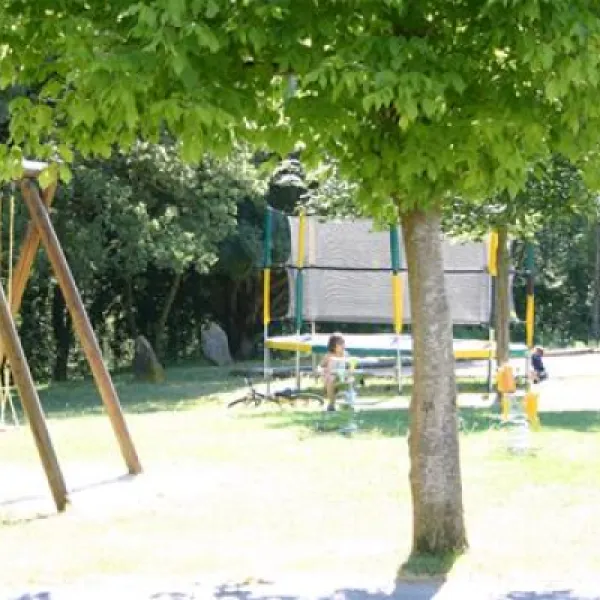 camping-domaine-saintlaurent-montferrand-tyek3