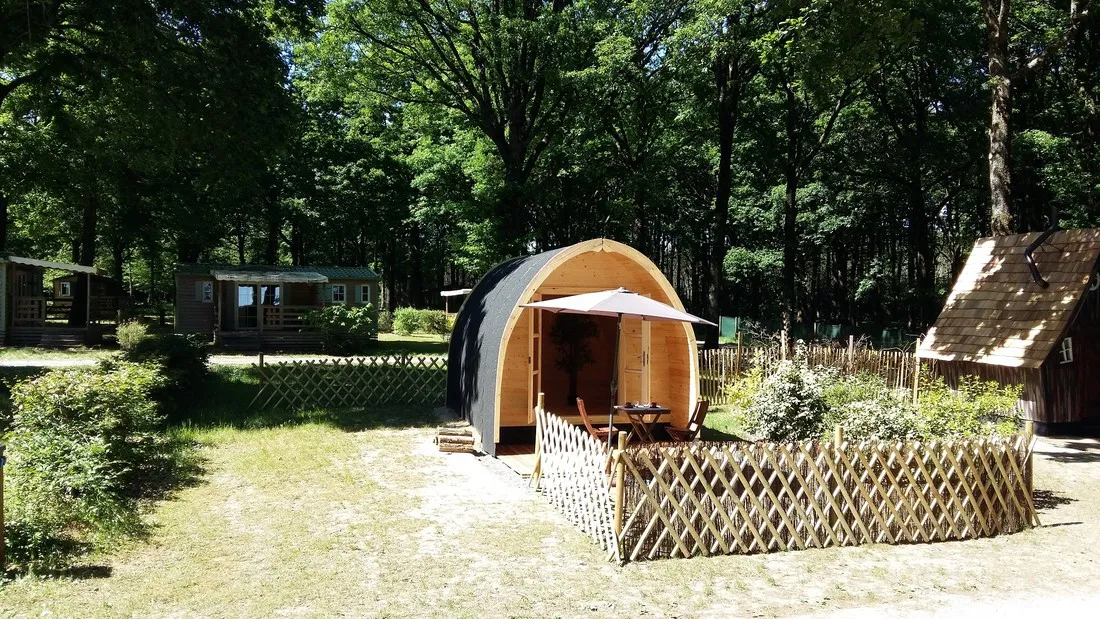 camping-du-lac-de-la-tricherie-mesnard-la-barotire-psp1x
