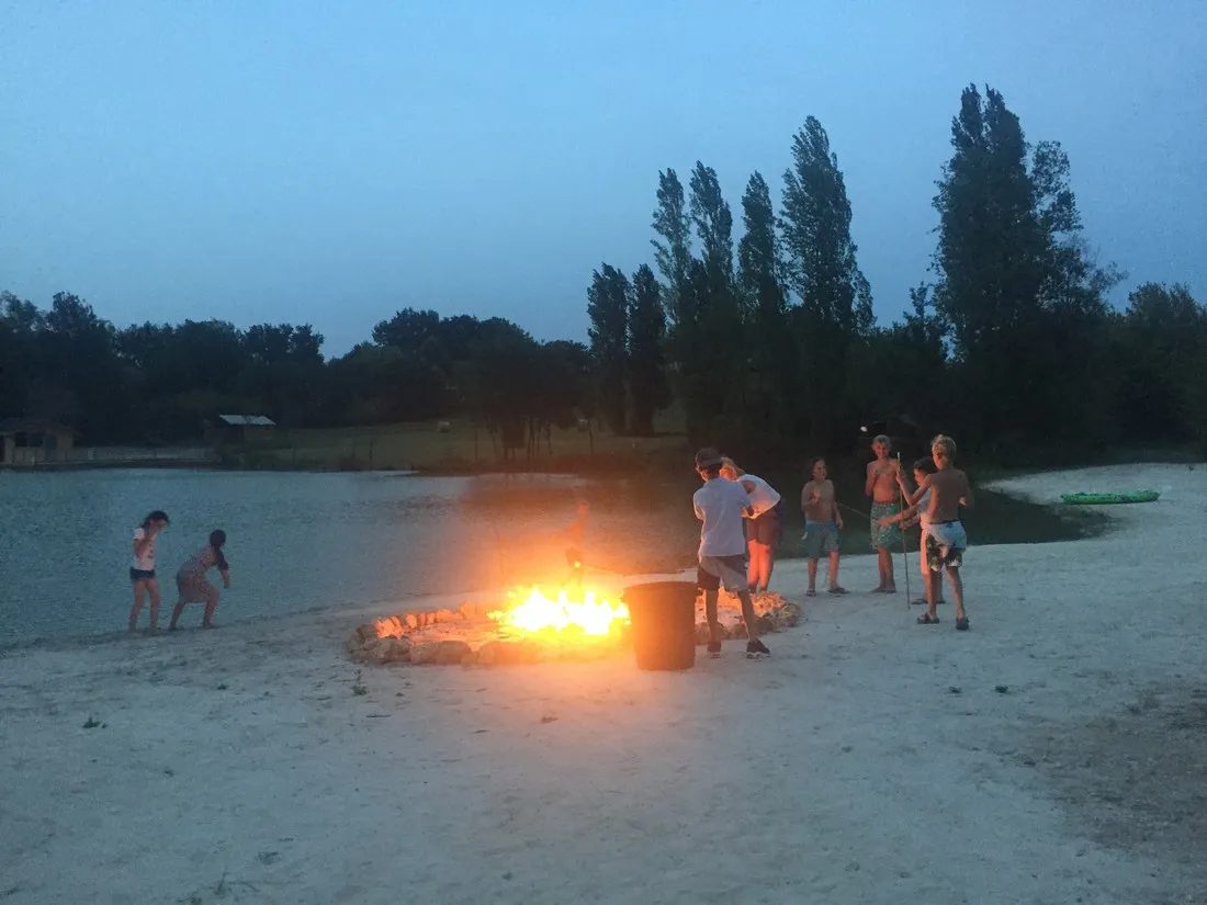 camping-les-ormes-saint-etienne-de-villereal-jevb5