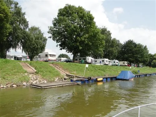 campen-am-fluss-oberweser-ot-oedelsheim-u1icp