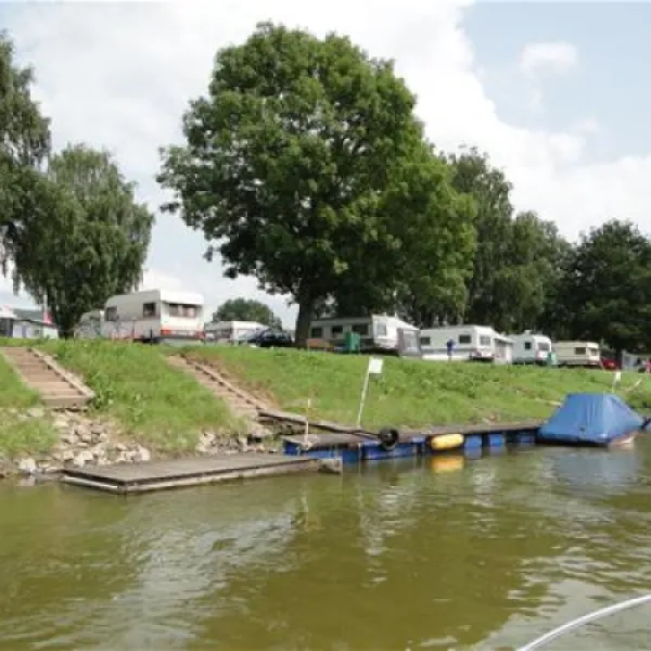 campen-am-fluss-oberweser-ot-oedelsheim-u1icp