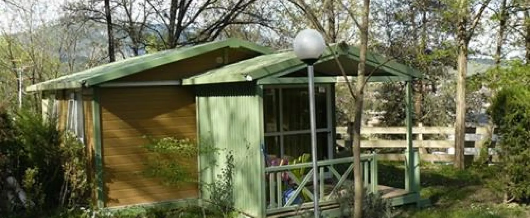 Camping Besalu