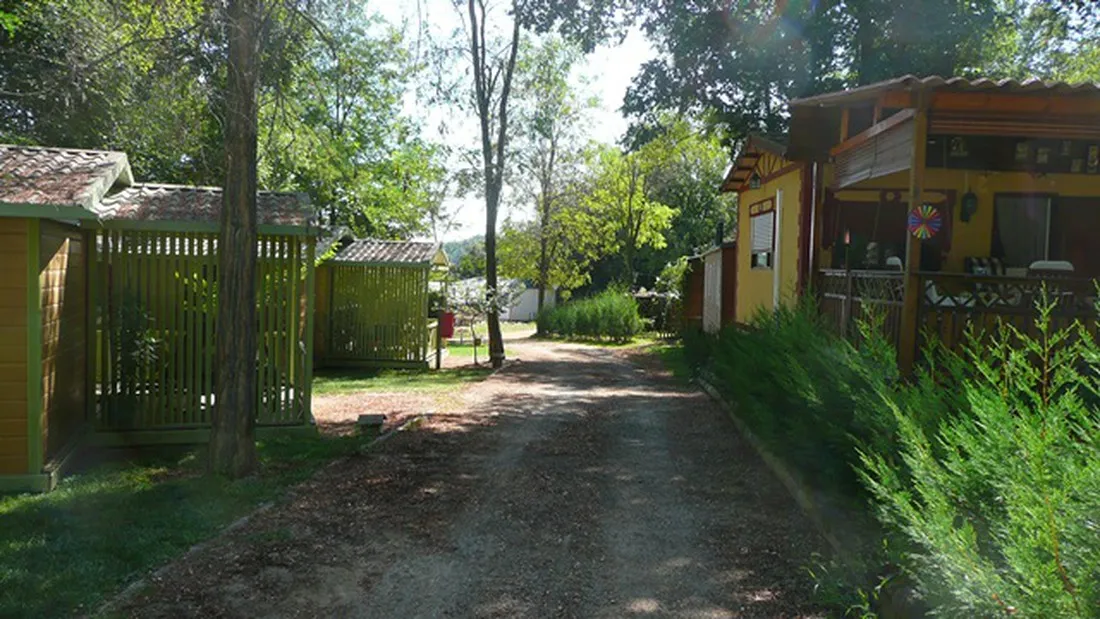 camping-besalu-besalu-ybxf0