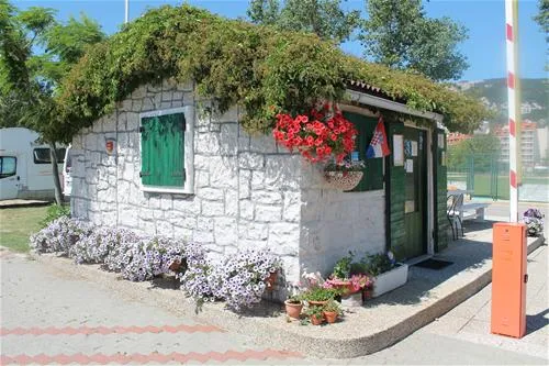 kamp-mali-baska-csyjs