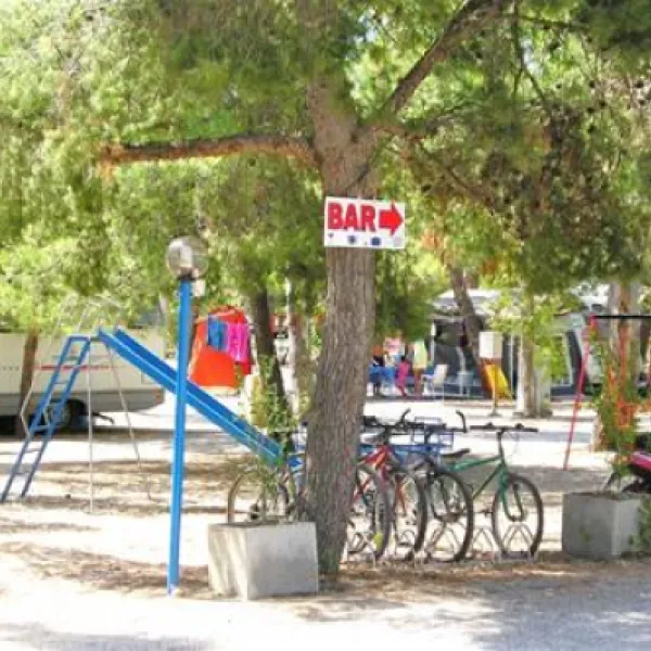 camping-costa-splendente-sul-mare-isola-di-capo-rizzuto-9b6ph