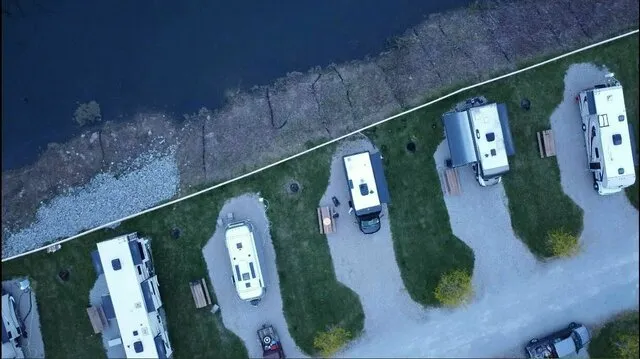 pine-cove-beach-club-rv-resort-charleroi-mlg8x