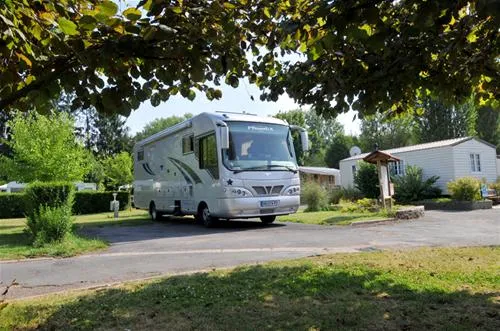 camping-paris-beau-village-villiers-sur-orge-cqz7a