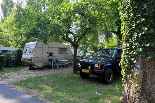 camping-paris-beau-village-villiers-sur-orge-mmbun