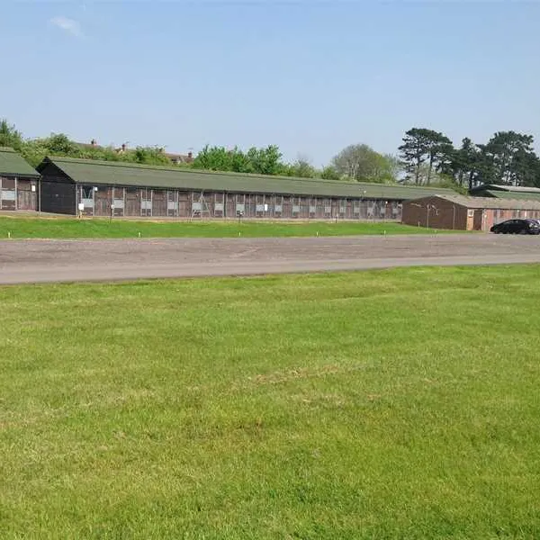 stratford-touring-park-stratforduponavon-bnatp