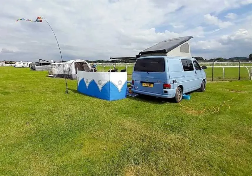 stratford-touring-park-stratforduponavon-siojy