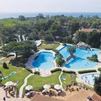 playa-montroig-camping-resort-montroig-del-camp-e1nwg