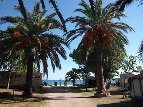 playa-montroig-camping-resort-montroig-del-camp-ivngb