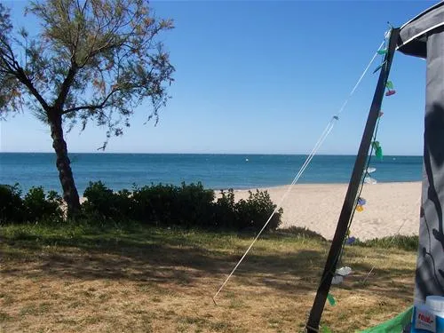 playa-montroig-camping-resort-montroig-del-camp-wfcez