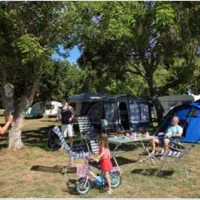 domaine-des-mathevies-sainte-nathalne-j6u7y