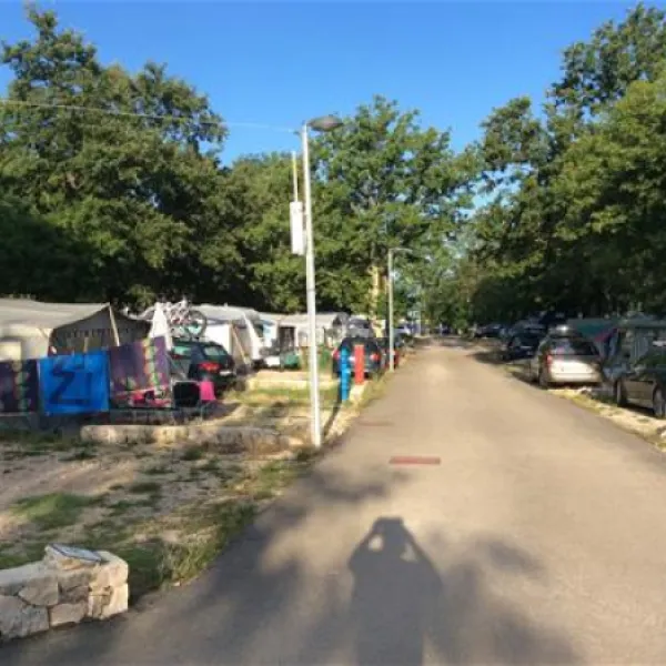 camping-njivice-njivice-1c7p4